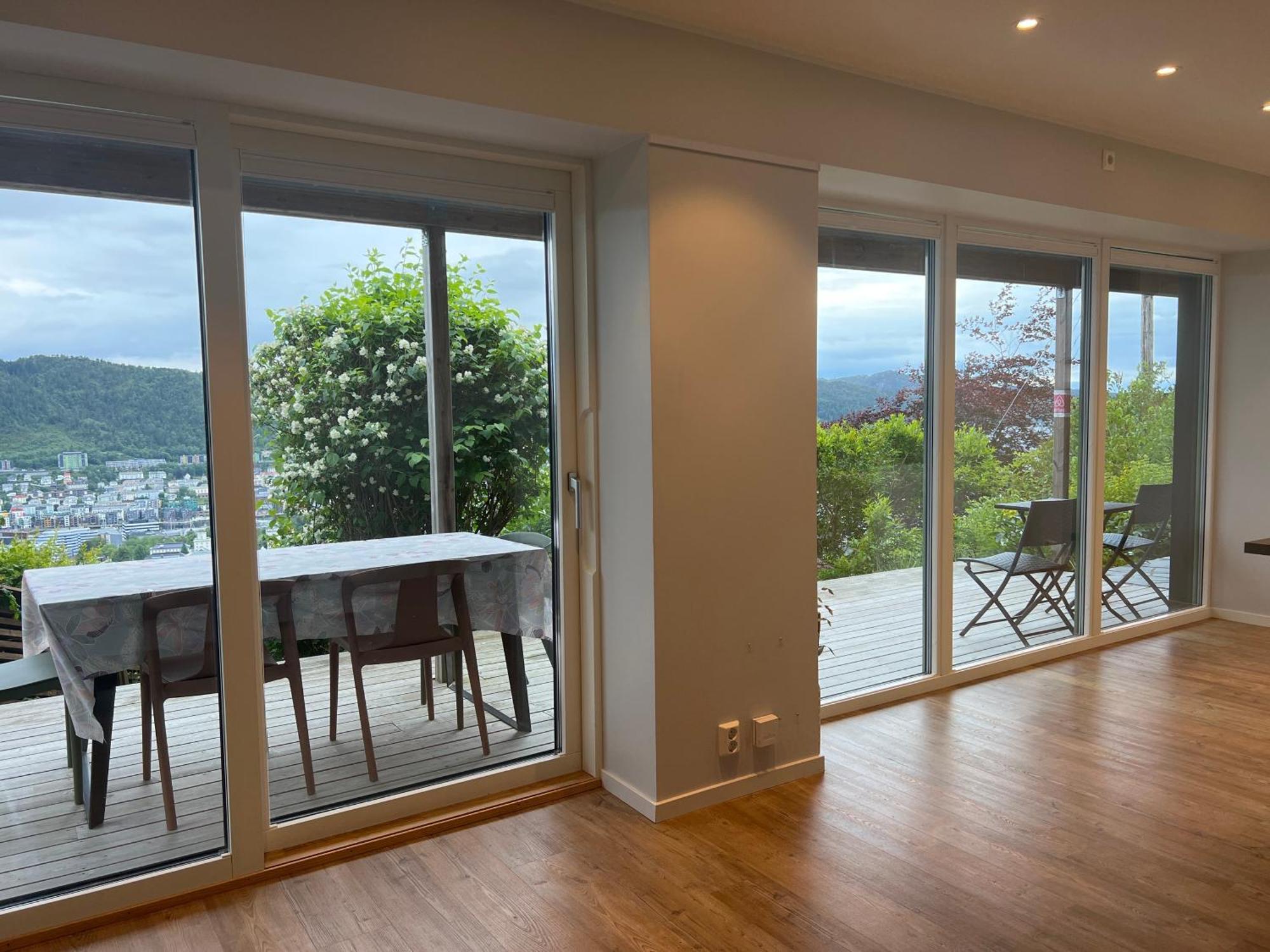 Fin Leilighet Med Parkering! Bergen Exterior foto
